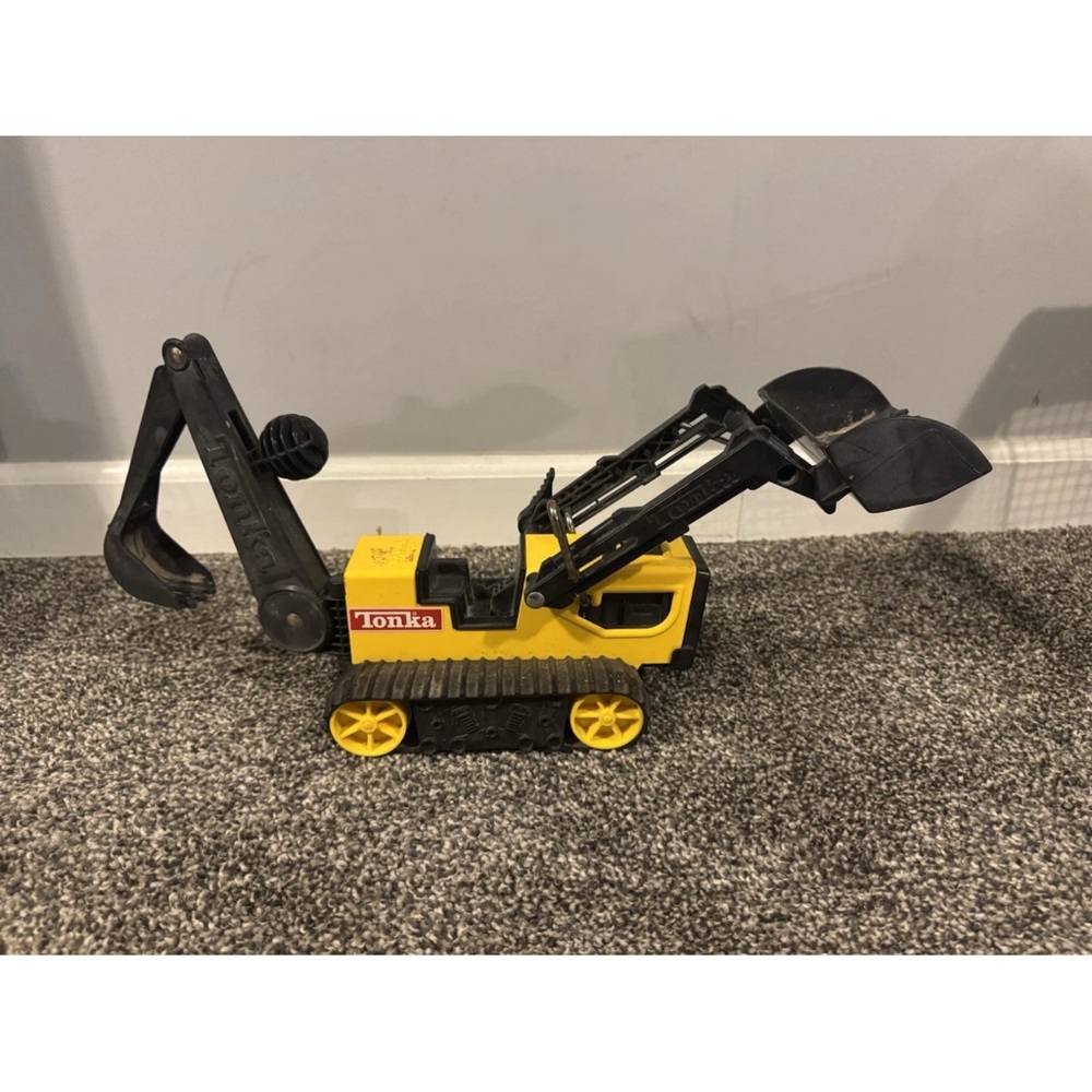 Tonka Toys Vintage Pressed Steel Front Loader Backhoe